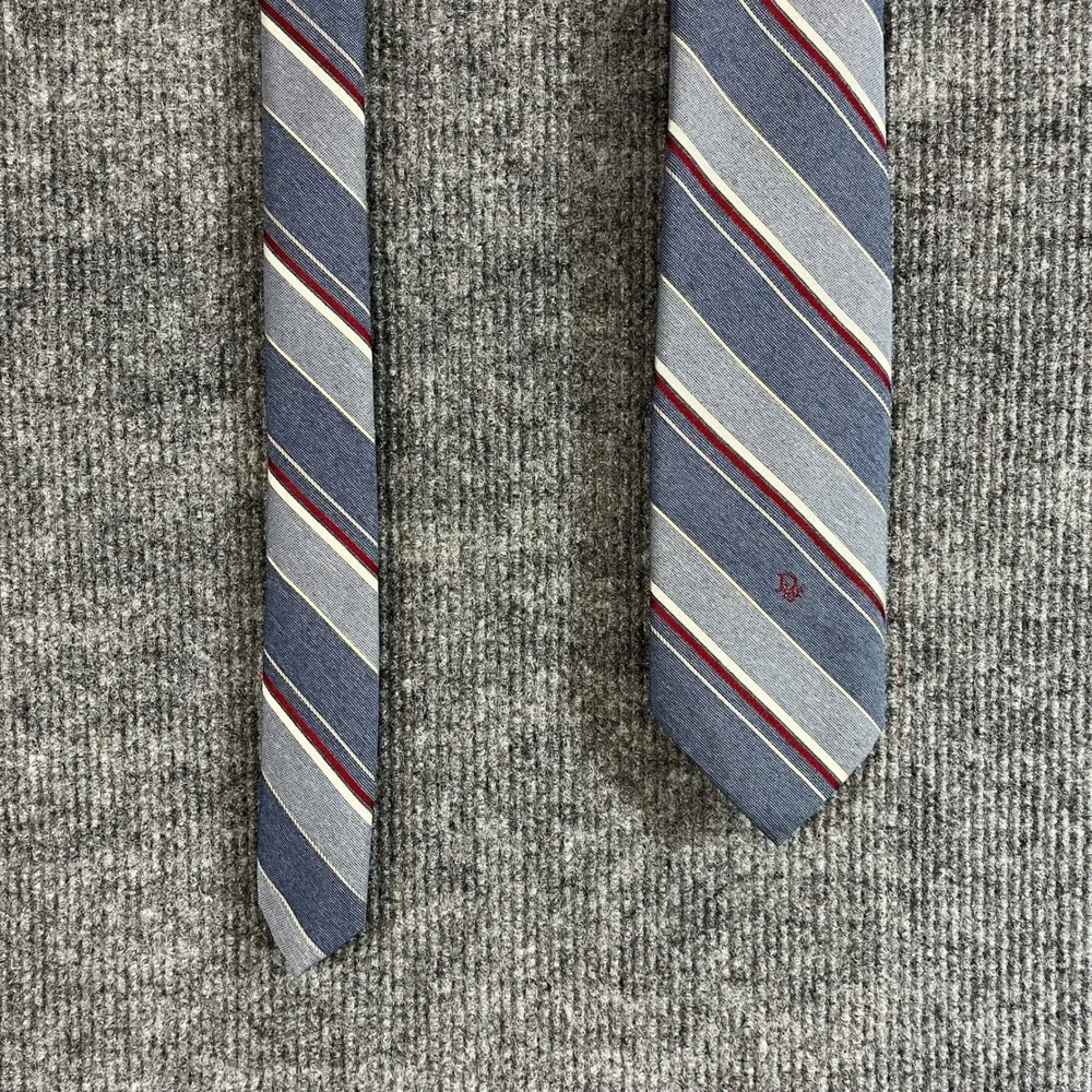 Christian Dior Mens Silk Blend Striped Tie Blue Burgundy Made in USA Woven Italy